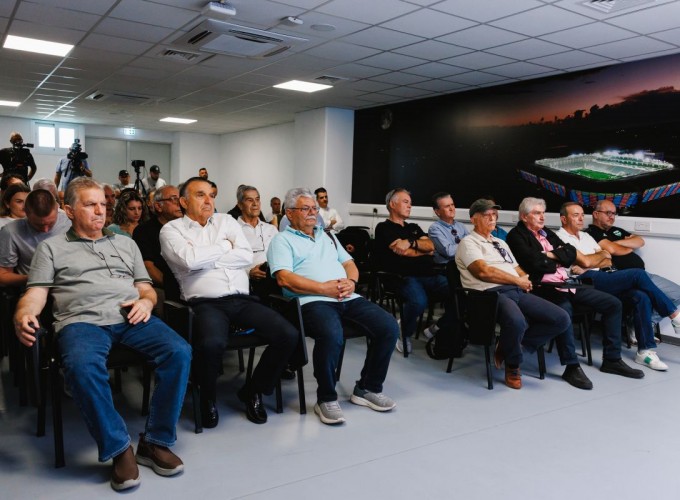 Aris Limassol: A Legacy in 1,600 Pages Gallery image 4