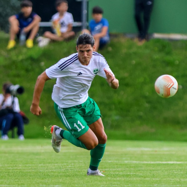 Aris lost to Dinamo Kyiv image 6