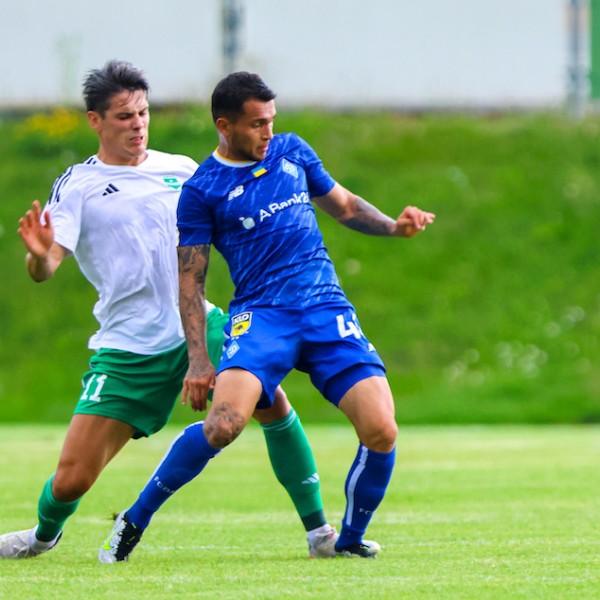 Aris lost to Dinamo Kyiv image 7