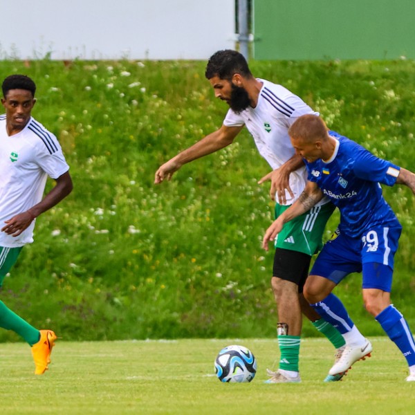Aris lost to Dinamo Kyiv image 11