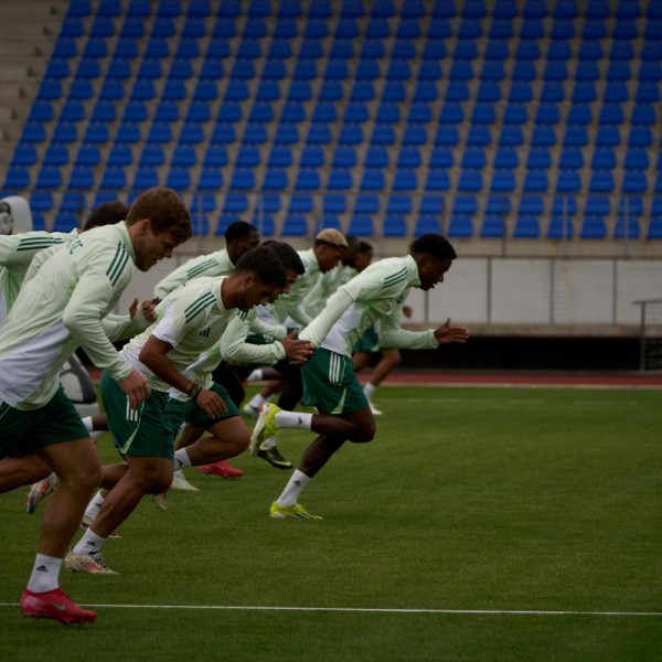 Balogun kicks off training with Aris in Latvia image 5