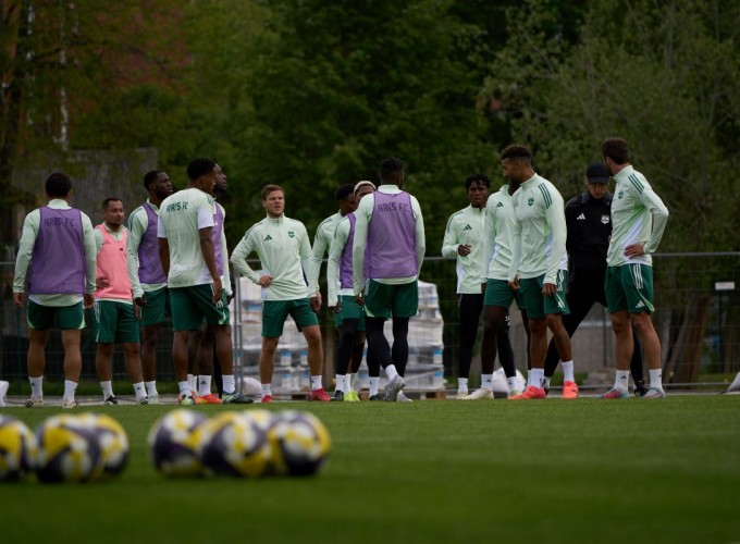 Balogun kicks off training with Aris in Latvia Gallery image 10