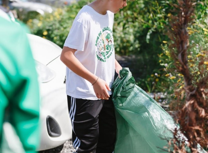 Cleanup day from Aris academies Gallery | Aris Limassol image 9