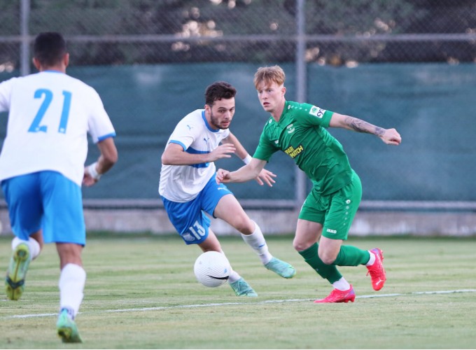 Friendly win for Aris image 18