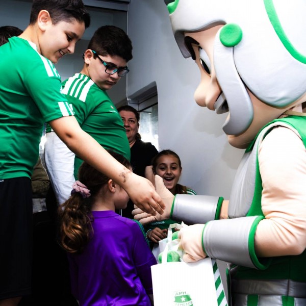 Δίπλα στα άτομα με αυτισμό image 1