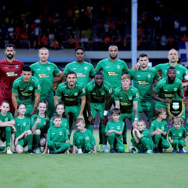 Ukrainian Refugee Kids Escort ARIS  image 1